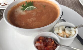 Суп с сыром и креветками